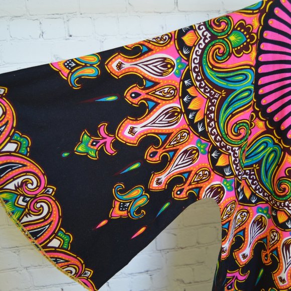 Retro and Vintage Bohemian Dress - Picture 3 of 3